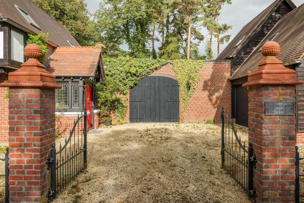 Beautiful English Villa With Hottub Zuidwolde  Exterior foto